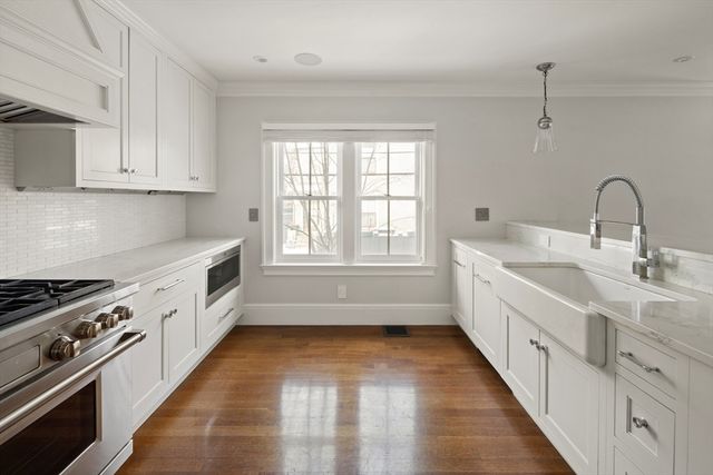 35 Willard, Cambridge, MA 02138