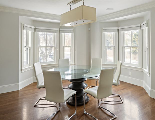 35 Willard, Cambridge, MA 02138