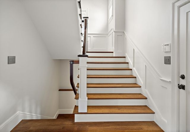 35 Willard, Cambridge, MA 02138