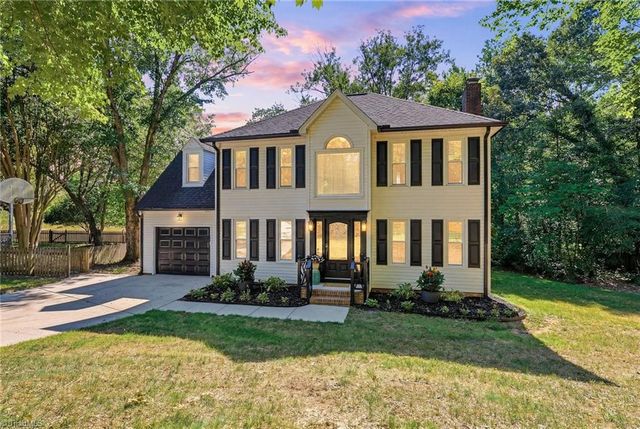 20 Downing Ridge Court, Greensboro, NC 27407