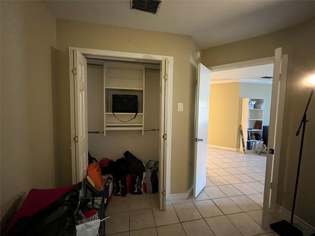 18333 Roehampton Drive 513, Dallas, TX 75252