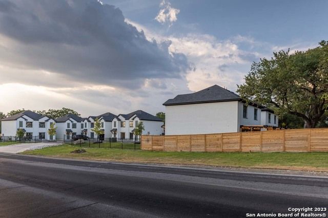 5927 Prue Rd Unit 302, San Antonio, TX 78240