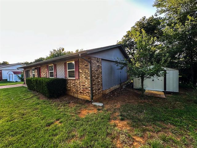 3317 Kathy Lane, Edmond, OK 73034