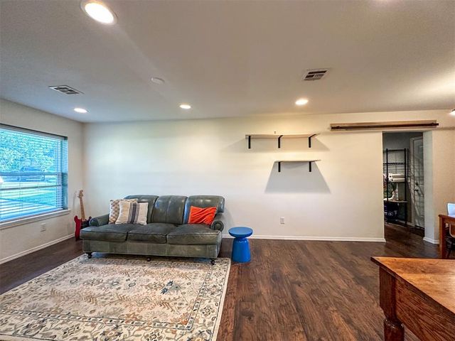3317 Kathy Lane, Edmond, OK 73034