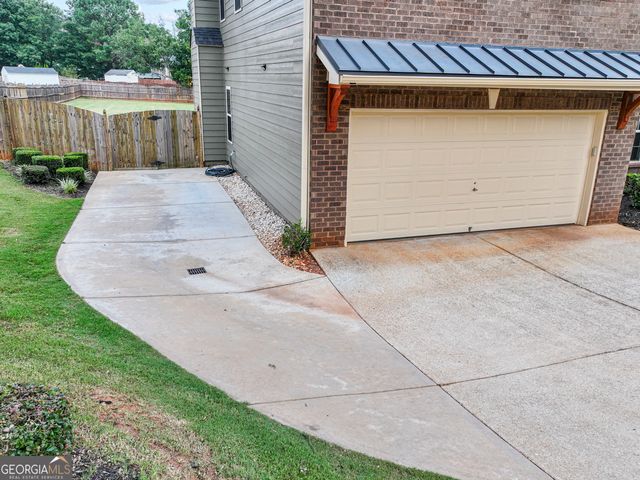 5727 Pleasant Woods Drive, Flowery Branch, GA 30542