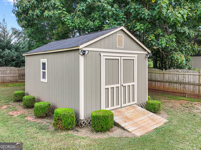 5727 Pleasant Woods Drive, Flowery Branch, GA 30542