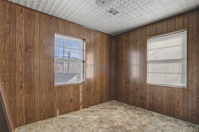 1231 S Gary Place, Tulsa, OK 74104