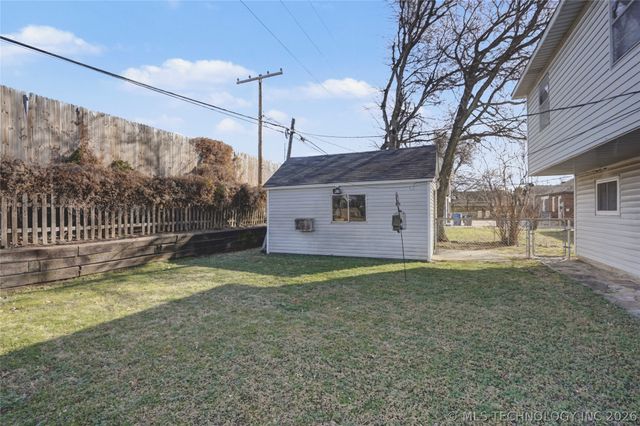 1231 S Gary Place, Tulsa, OK 74104