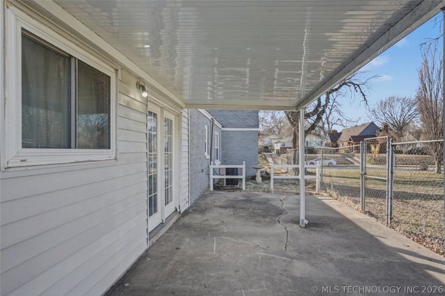 1231 S Gary Place, Tulsa, OK 74104