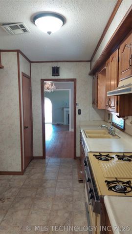 1231 S Gary Place, Tulsa, OK 74104