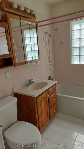 1231 S Gary Place, Tulsa, OK 74104