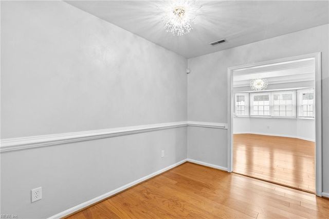 1005 Sean DR, Chesapeake, VA 23323