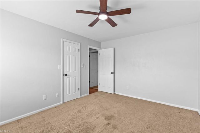 1005 Sean DR, Chesapeake, VA 23323