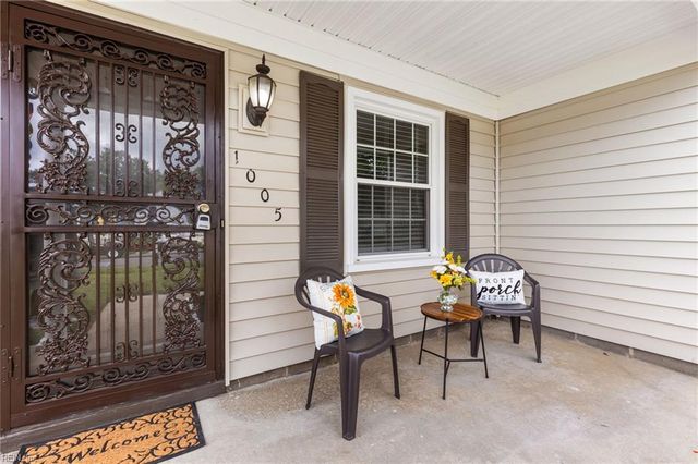 1005 Sean DR, Chesapeake, VA 23323