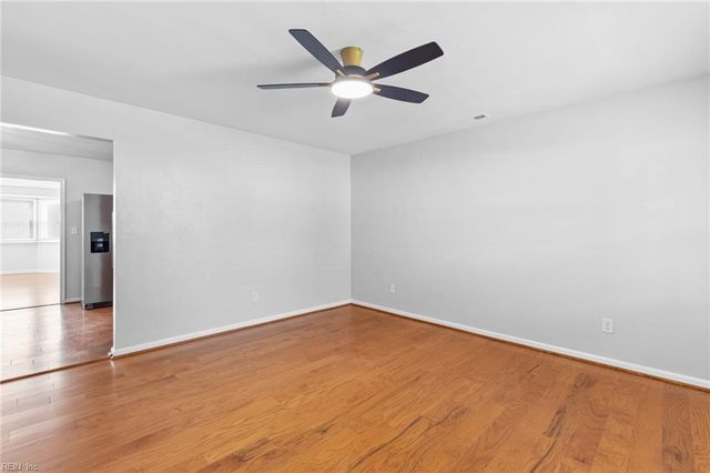 1005 Sean DR, Chesapeake, VA 23323