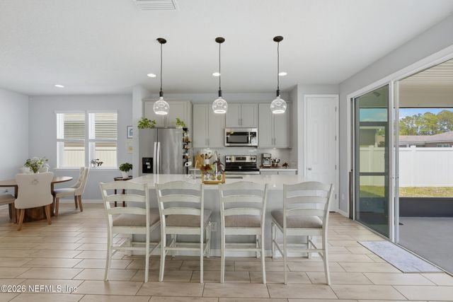 6377 BLAKELY Drive, Jacksonville, FL 32222