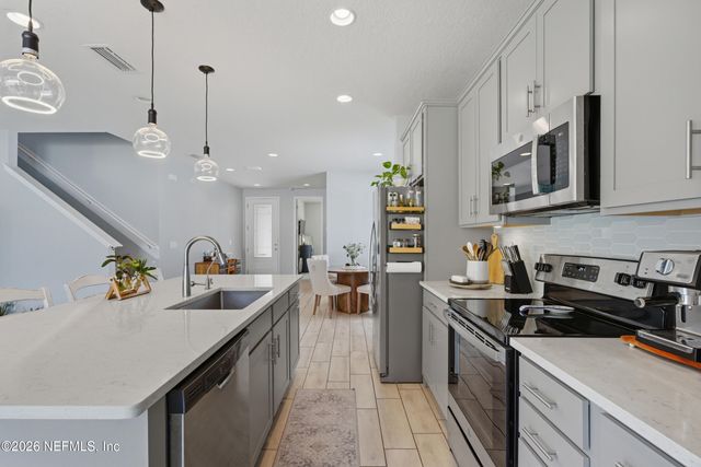 6377 BLAKELY Drive, Jacksonville, FL 32222