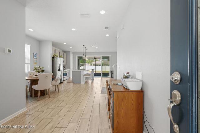 6377 BLAKELY Drive, Jacksonville, FL 32222