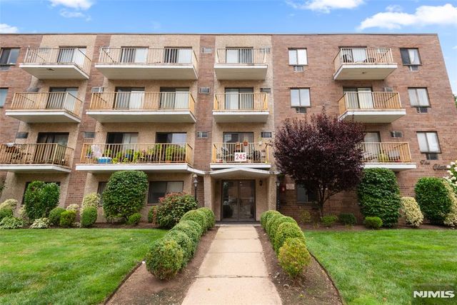 245 Anderson Street 4C, Hackensack, NJ 07601
