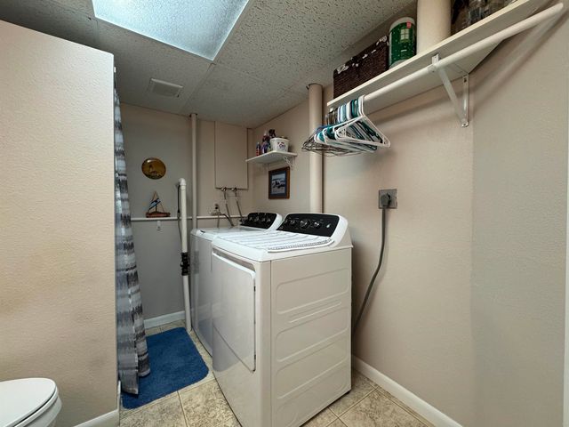 1417 Sunset Blvd, Minot, ND 58703