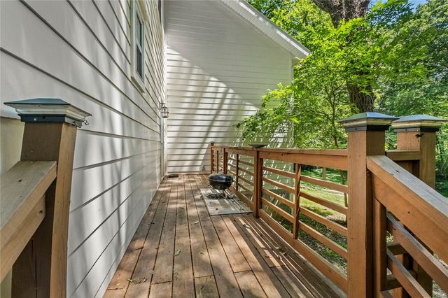 1330 S Curtis Avenue, Pea Ridge, AR 72751