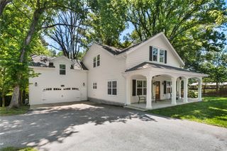 1330 S Curtis Avenue, Pea Ridge, AR 72751