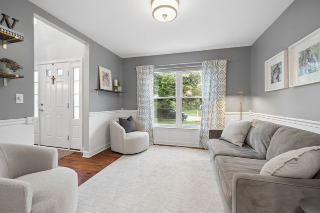 2224 Beaumont Court, Aurora, IL 60502