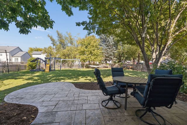 2224 Beaumont Court, Aurora, IL 60502