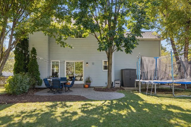 2224 Beaumont Court, Aurora, IL 60502