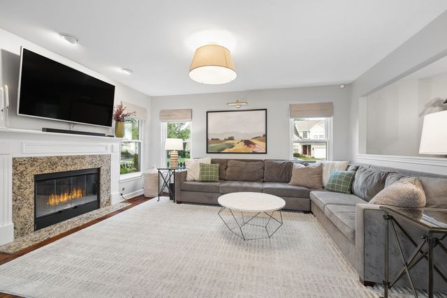 2224 Beaumont Court, Aurora, IL 60502