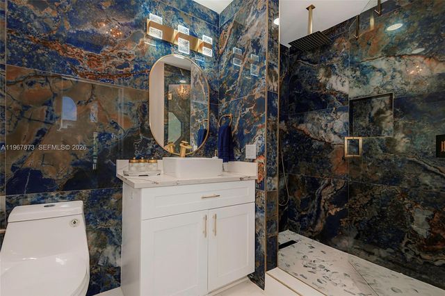 622 E Enclave Cir E, Pembroke Pines, FL 33027