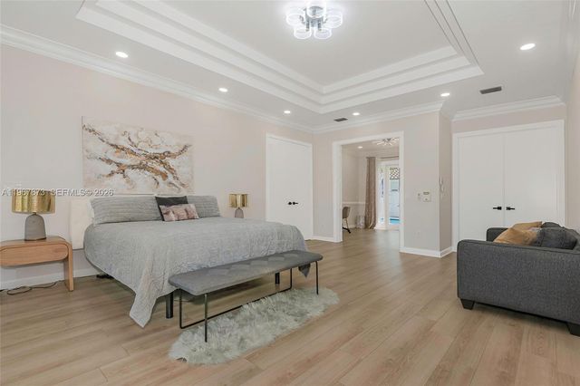 622 E Enclave Cir E, Pembroke Pines, FL 33027