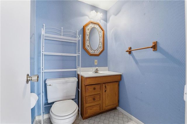 8600 Crystal Avenue, Kansas City, MO 64138