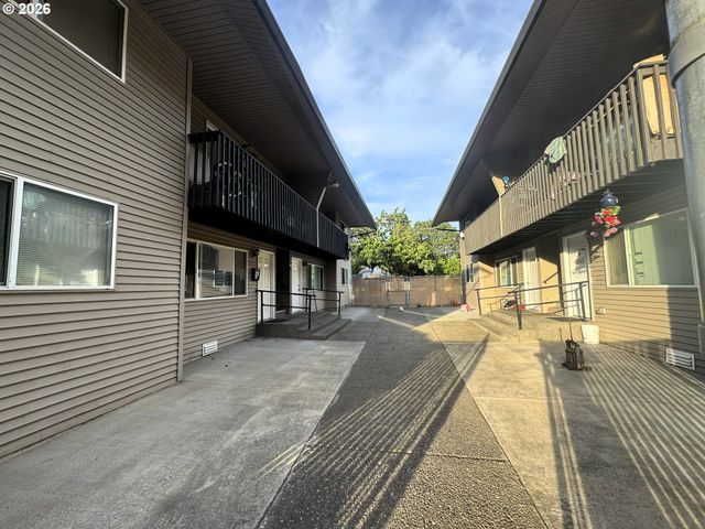 11111 Ne 48TH Cir, Vancouver, WA 98682