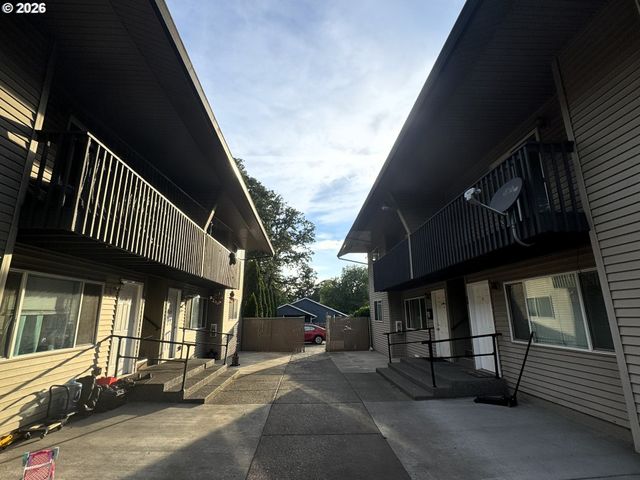 11111 Ne 48TH Cir, Vancouver, WA 98682