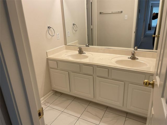 14011 Sandy Springs Lane, Sugar Land, TX 77498