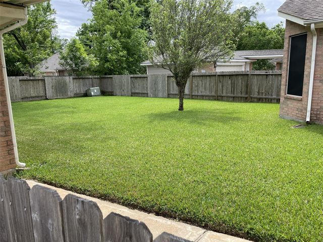 14011 Sandy Springs Lane, Sugar Land, TX 77498