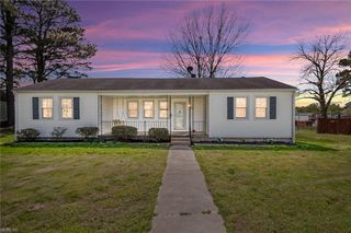 518 Clay ST, Wakefield, VA 23888