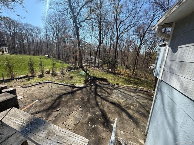 26 Forest Lane, Crompond, NY 10517