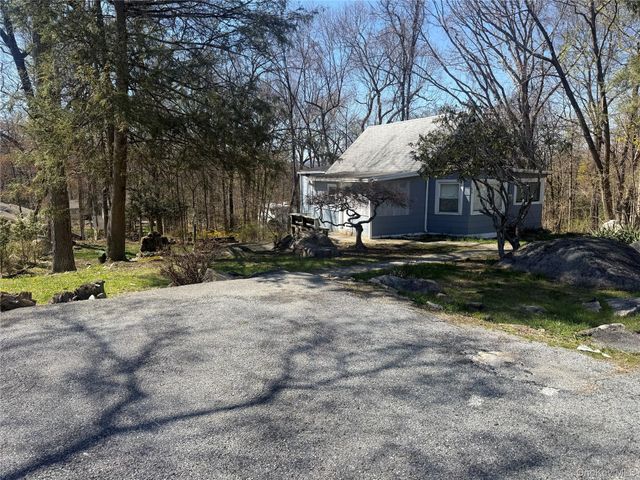 26 Forest Lane, Crompond, NY 10517