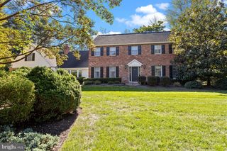 21 SHADY SPRINGS DR, Doylestown, PA 18901
