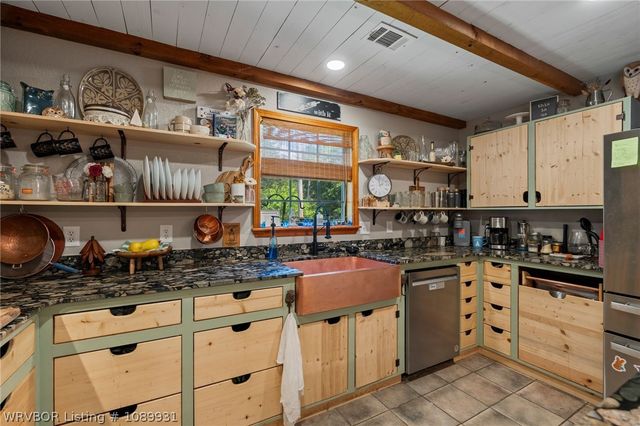 1949 Carter Lane, Alma, AR 72921