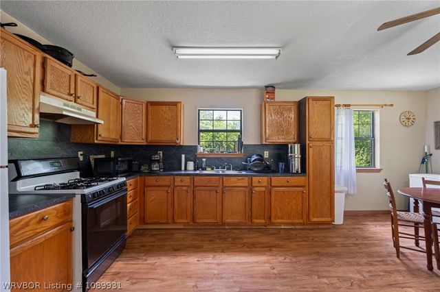 1949 Carter Lane, Alma, AR 72921