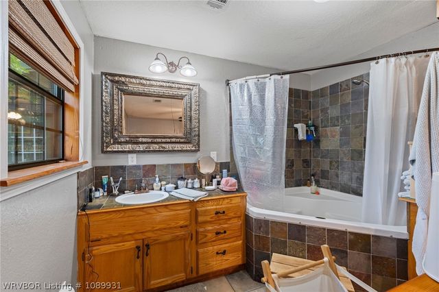 1949 Carter Lane, Alma, AR 72921