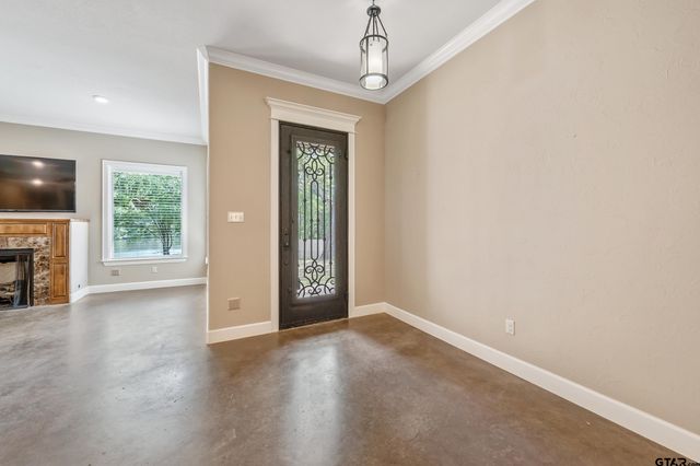 13165 Vicki Lynn Ln, Troup, TX 75789