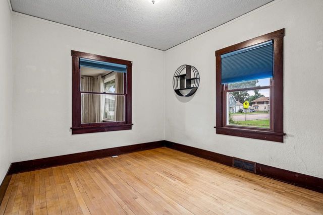 1328 George STREET, La Crosse, WI 54603