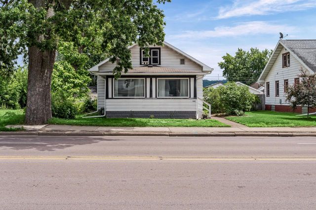 1328 George STREET, La Crosse, WI 54603