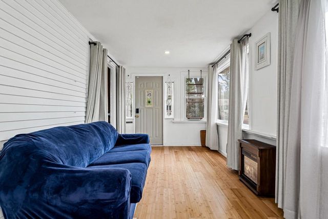 1328 George STREET, La Crosse, WI 54603
