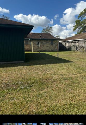 11122 Thackery Lane, Houston, TX 77016