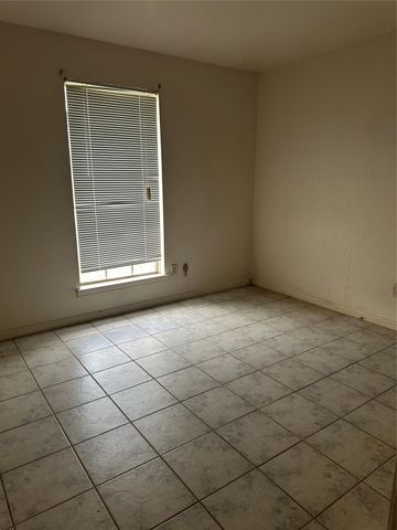 11122 Thackery Lane, Houston, TX 77016